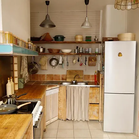 Villageois Ou Maison Entiere *