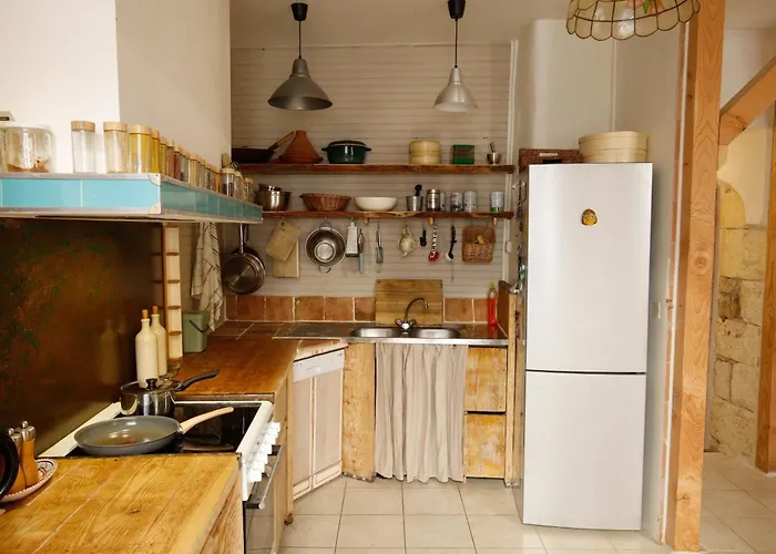 Villageois Ou Maison Entiere *